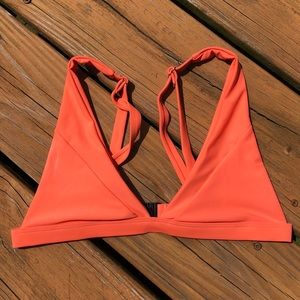 Blackbough scarlet top